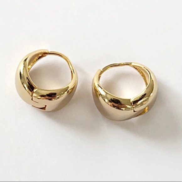 Jewelry - ✨Insta gold plated chunky hoop earrings